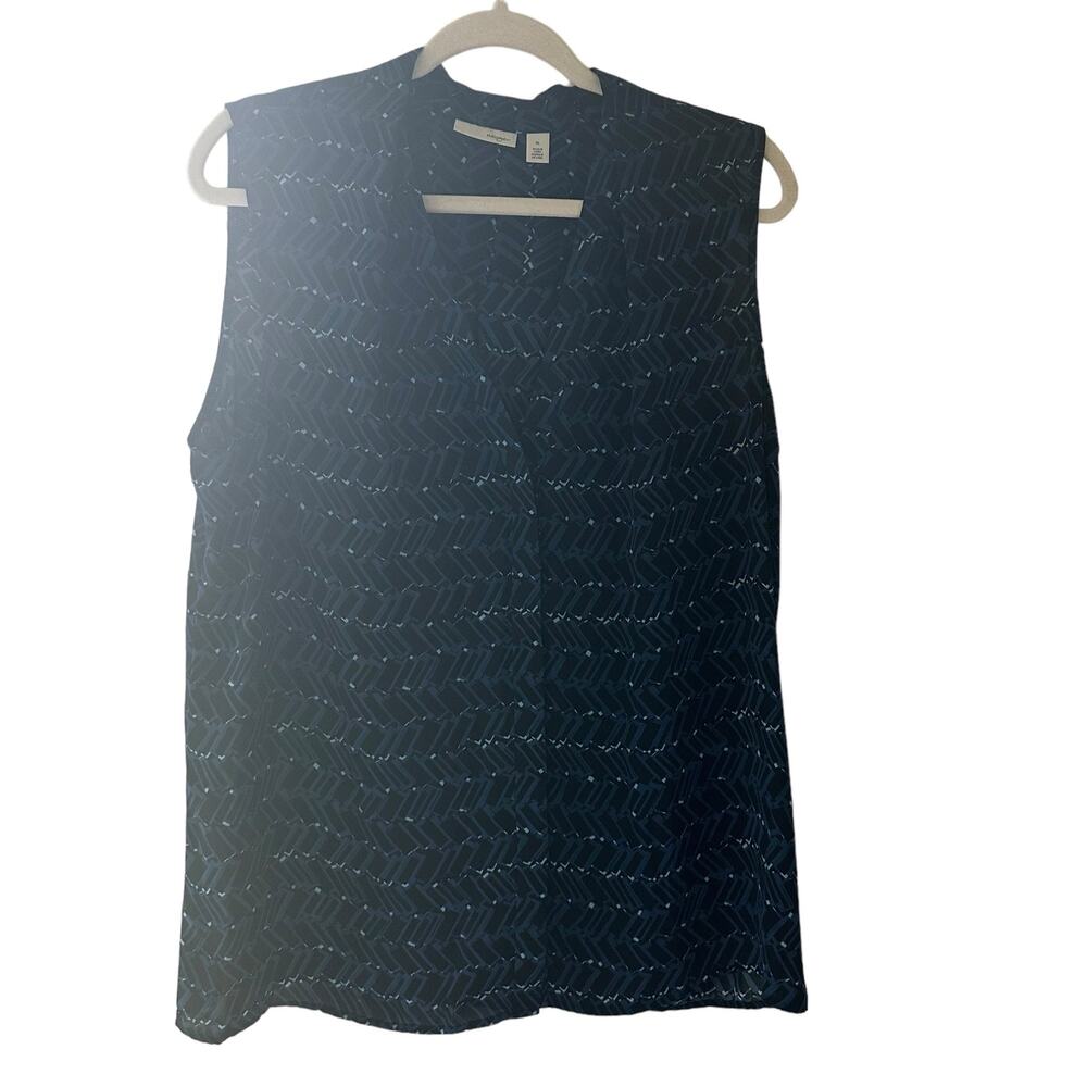 Halogen | Size XL Sleeveless Blouse Contemporary Modern Print V Neck